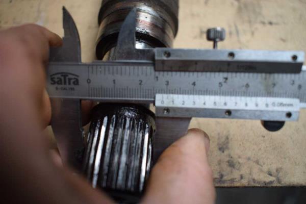 CARDAN DROIT FORD FOCUS / C-MAX 10/2004-1/2008 1.6TDCI/1.8TDCI - Vue 3